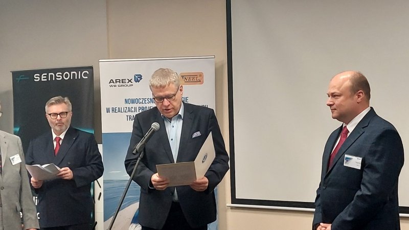 Od lewej: Krzysztof Bielawski – prezes Zarządu AREX, Jacek Nowicki, sekretarz generalny SEP, Tomasz Buda – dyrektor ds. Operacyjnych/członek Zarządu AREX