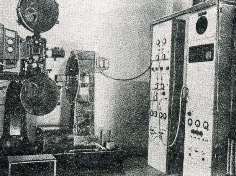 Aparat telekinematograficzny na bazie projektora typu Ernemann V
