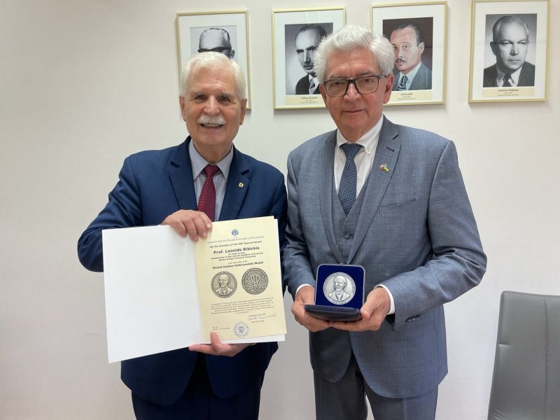 Dyplom i Medal im. Michała Doliwo-Dobrowolskiego