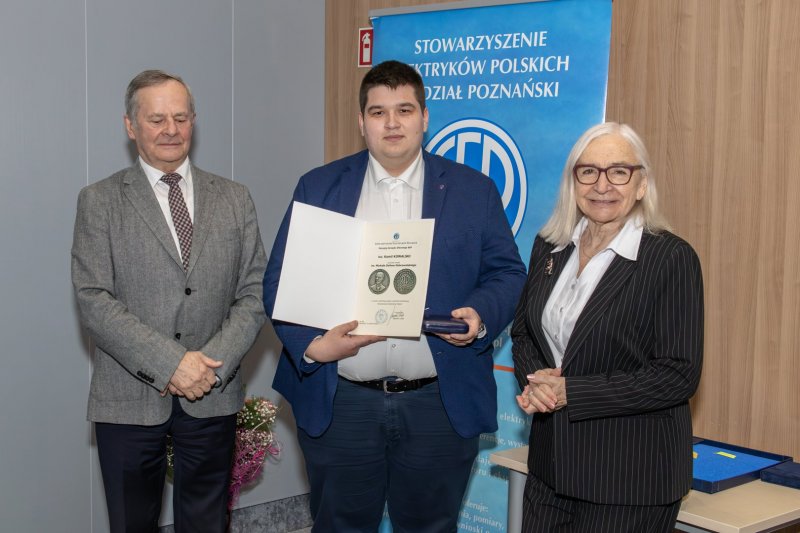 Wyróżniony Medalem im. Michała Doliwo-Dobrowolskiego