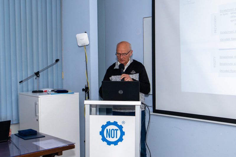 Skarbnik OP SEP Kol. Tomasz Gorczyca przedstawia sprawozdanie finansowe za rok 2024