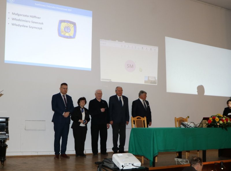 Odznaczeni Szafirową Odznaką Honorową SEP